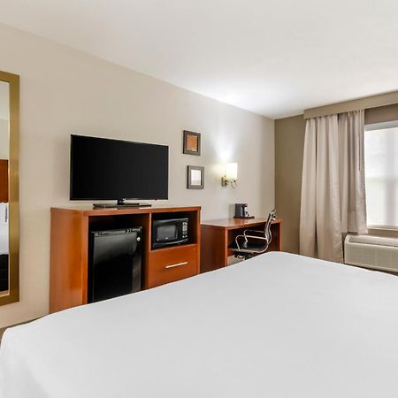 Comfort Inn Wytheville - Fort Chiswell Max Meadows Εξωτερικό φωτογραφία